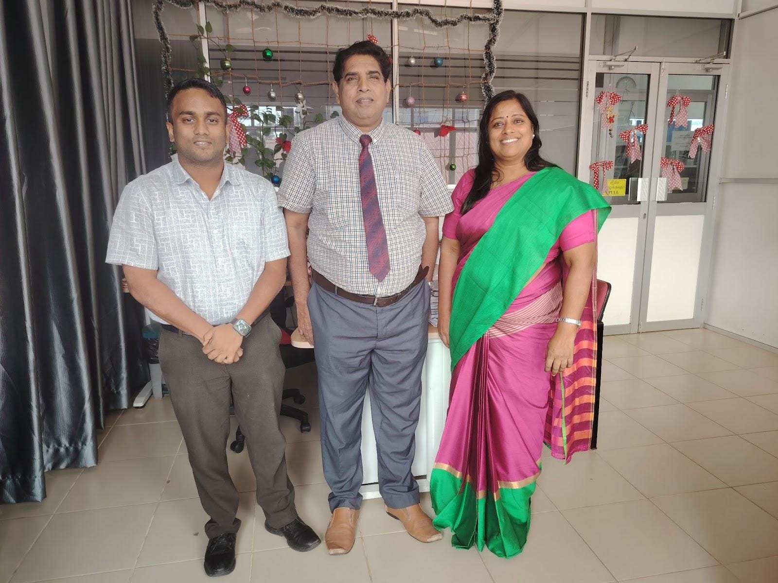 Dr. Shane Halpe (left) with Prof. K. Arulanandem (centre) and Dr. Mythily Barthelot.