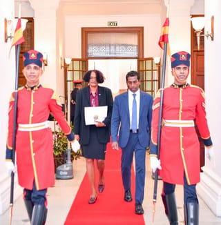 Cuba's New Ambassador Presents Credentials to Sri Lankan President